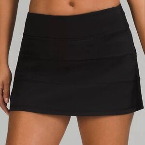 Lululemon Black Pace Rival Skirt Mid-Rise Size 6